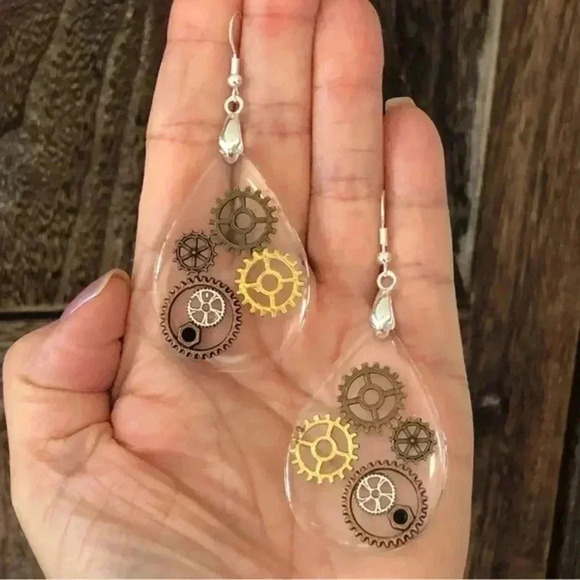 Teardrop Steel Handmade Resin Steampunk Gear Clock Industrial Earrings New NWT - Picture 1 of 3